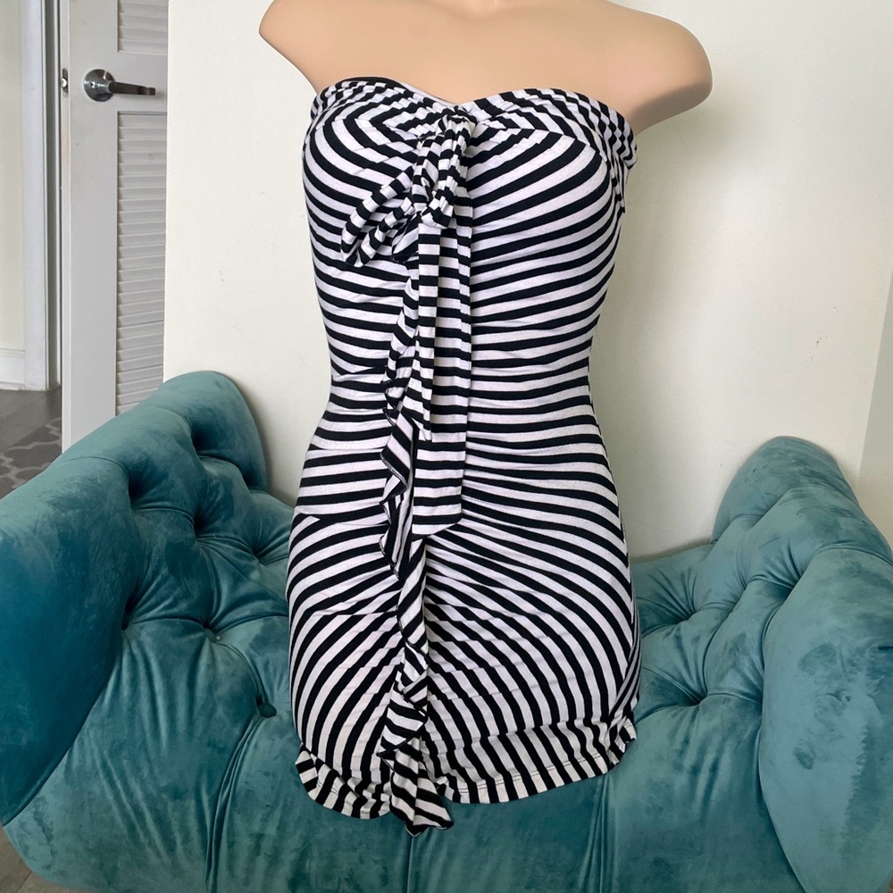 Bebe Strapless B/W Striped Mini Dress with Ruched Bottom XS